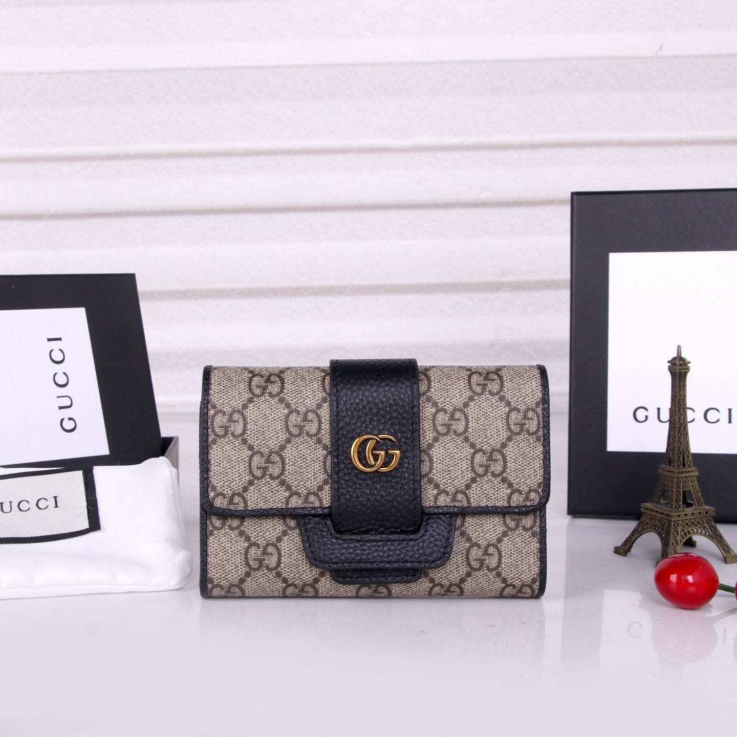 Medium GG Trifold Wallet