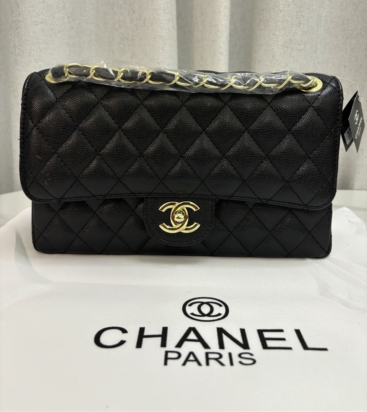 Classic Medium Flap Bag Handbag