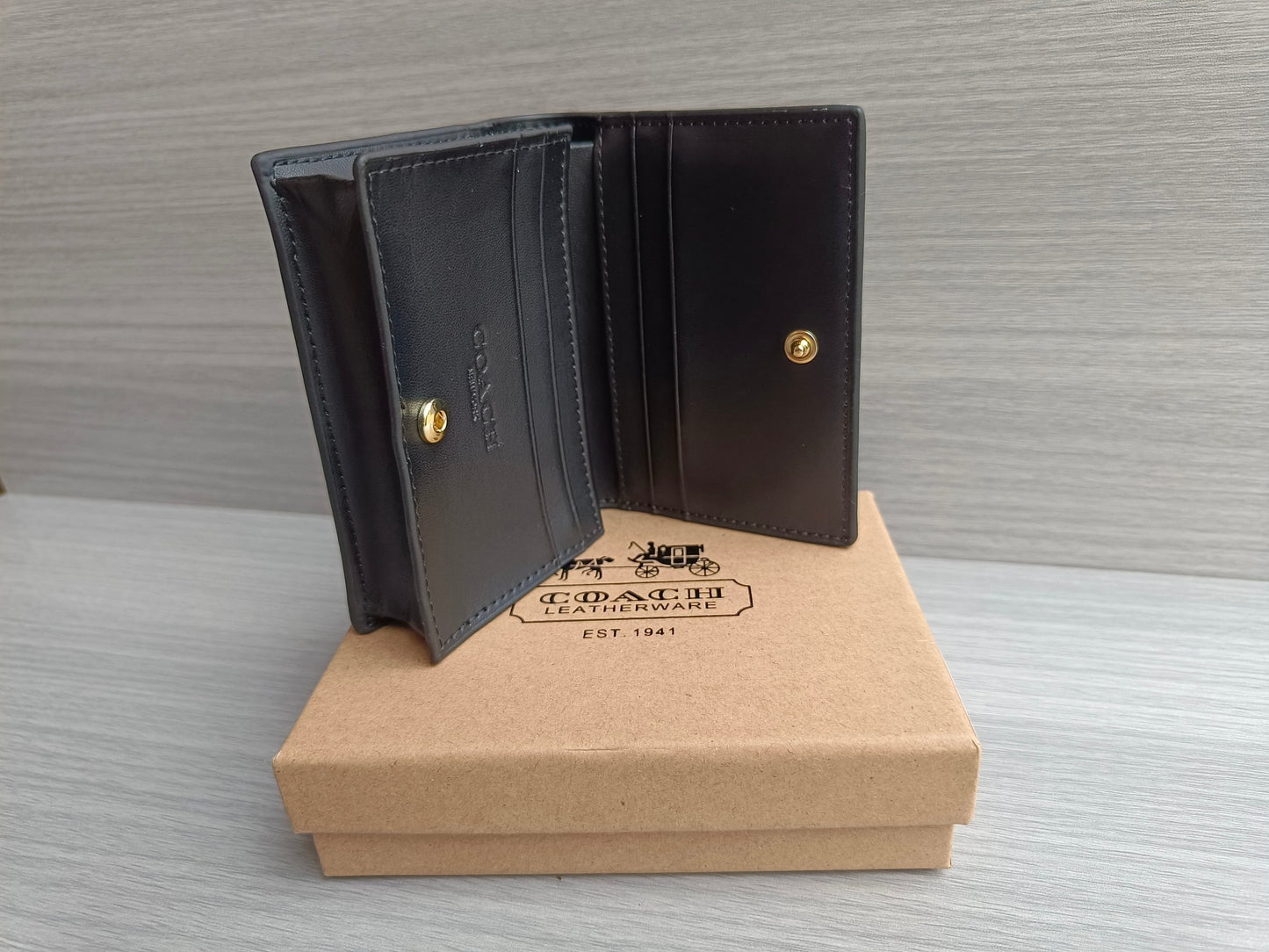 Essential Mini Trifold Wallet