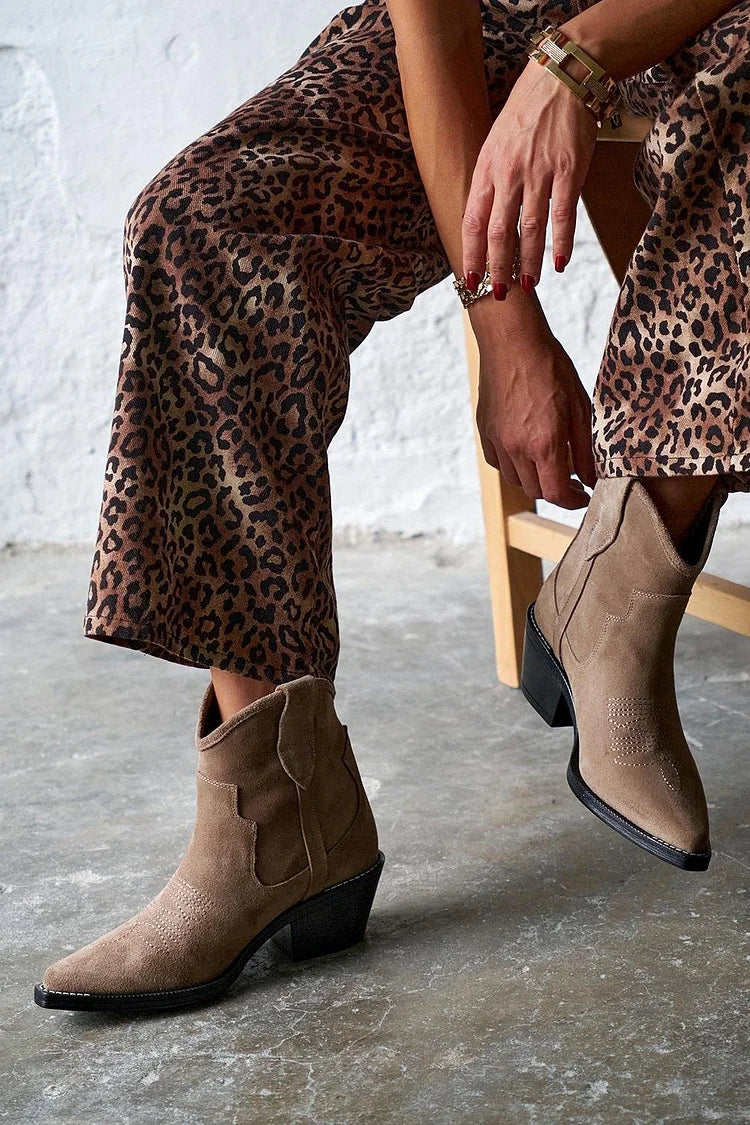 Margot™ | Minimalistische Wildlederstiefel