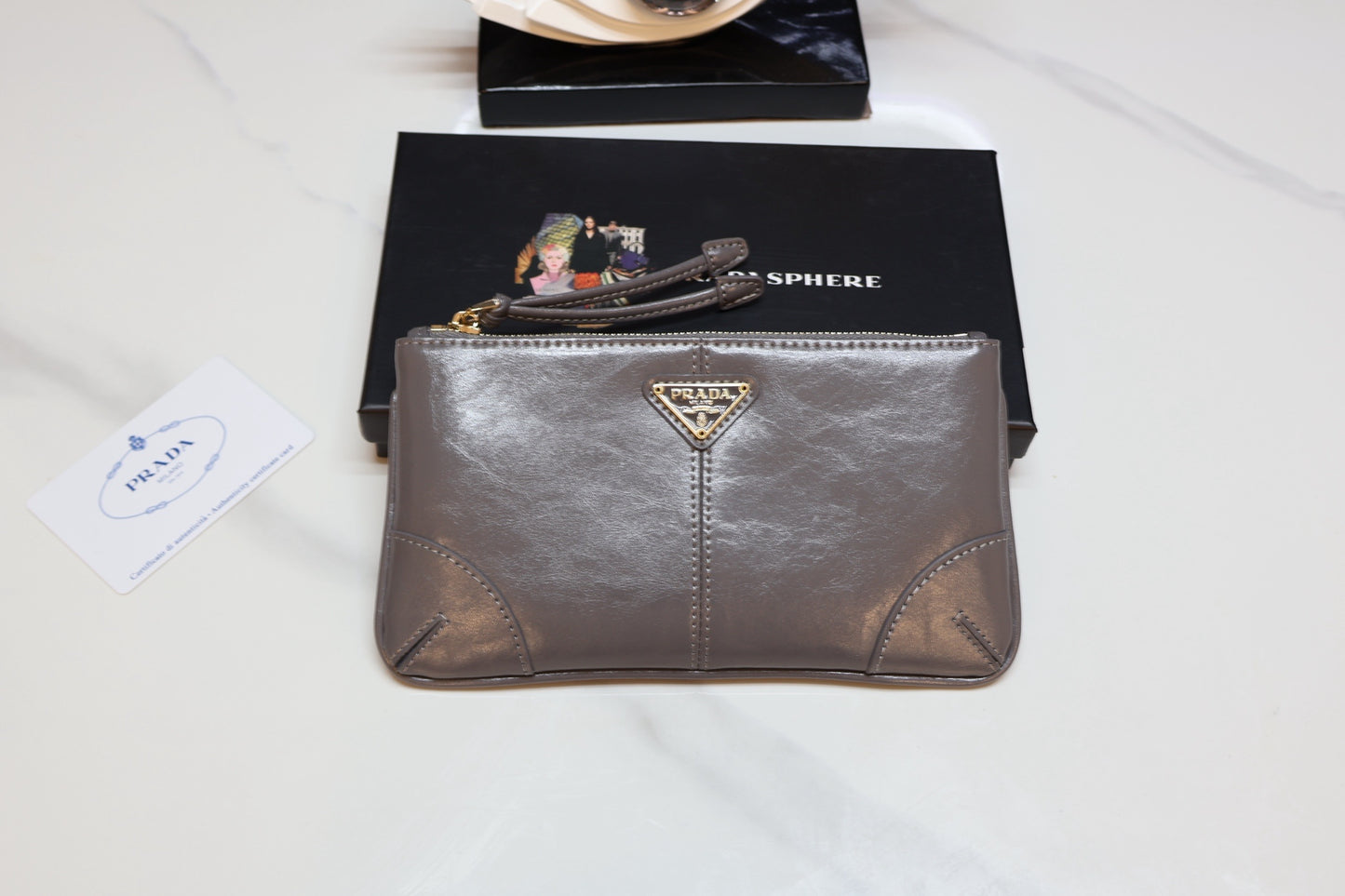 Leather Zipper P Pouch