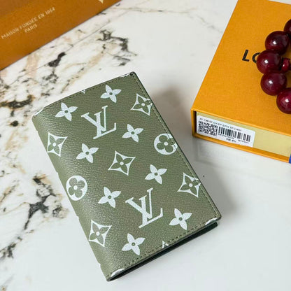 Passport Cover Monogram