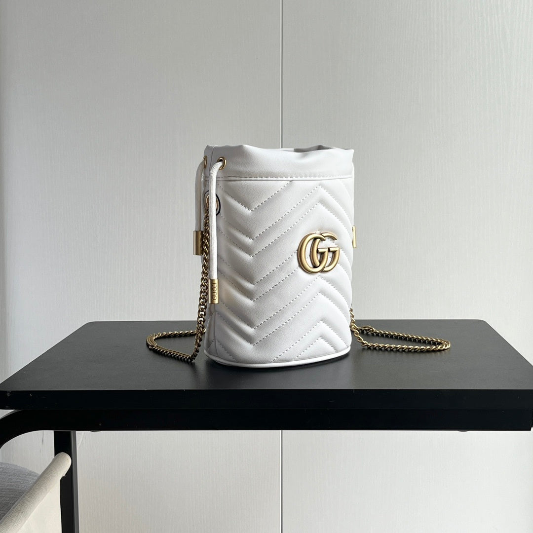 GG Bucket Bag Leather