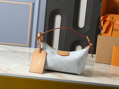 Pochette Hills Handbag