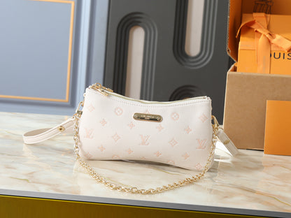 Mini Chain Shoulder Bag