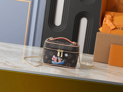 Nice Monogram Design Handbag