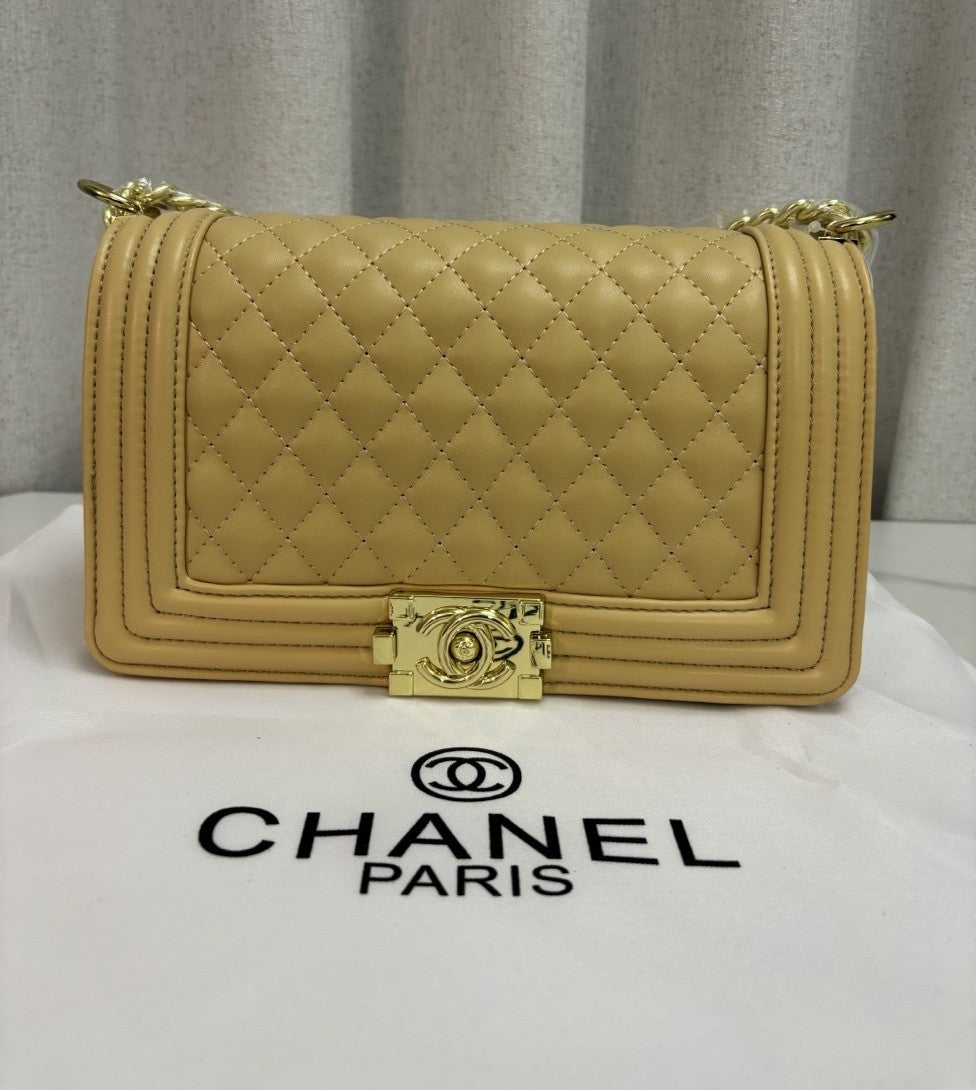 Caviar Quilted New Medium Boy Flap