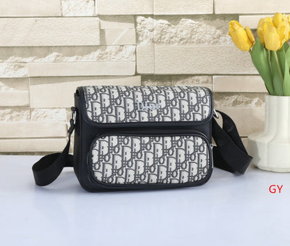 Vintage Style Hand Bag