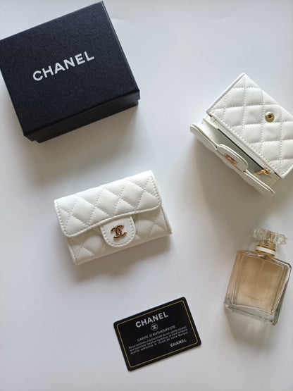 Classic Flap Card Holder