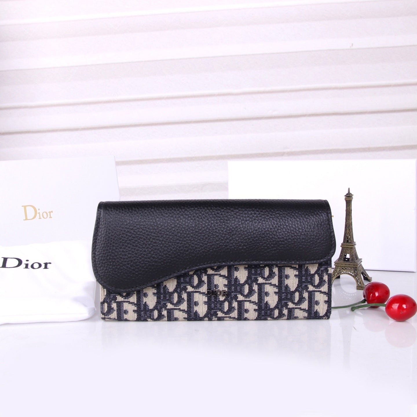 Saddle Oblique Long Wallet