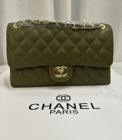 Classic Medium Flap Bag Handbag