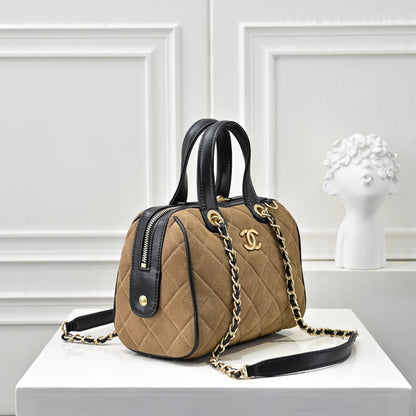 Small Trunk Shoulder Bag
