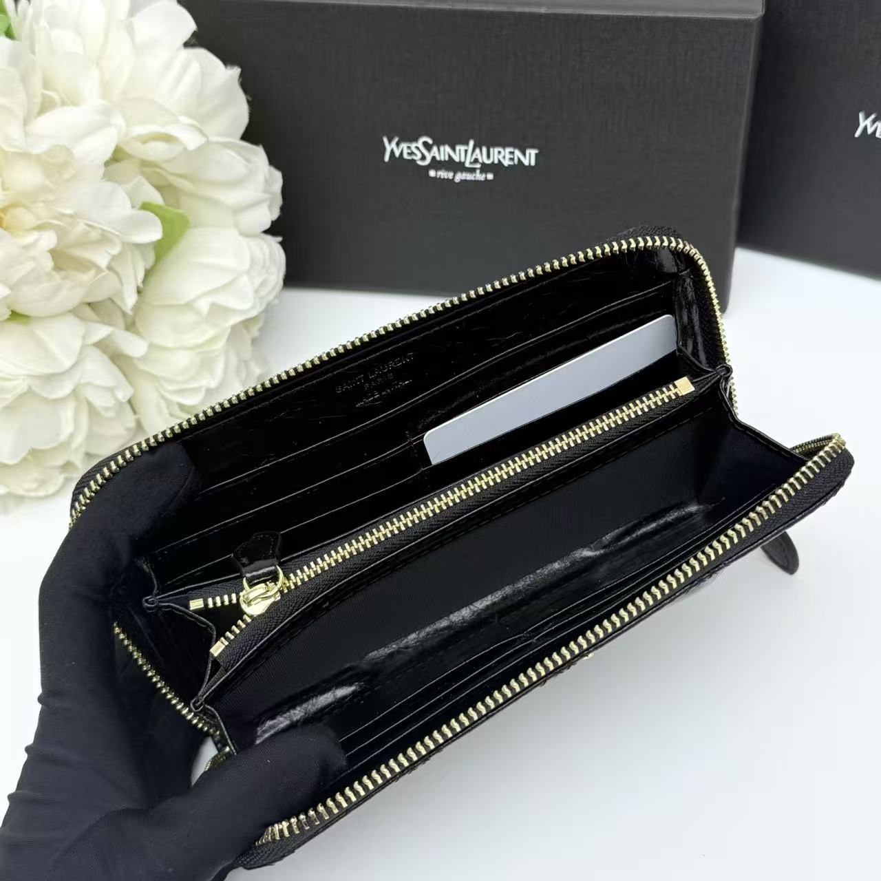 Around Zip Long Wallet Luxury Black
